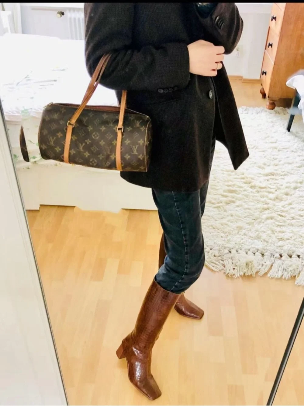 Louis Vuitton Monogram Papillon 26 Shoulder Bag -‎ Brown Monogram